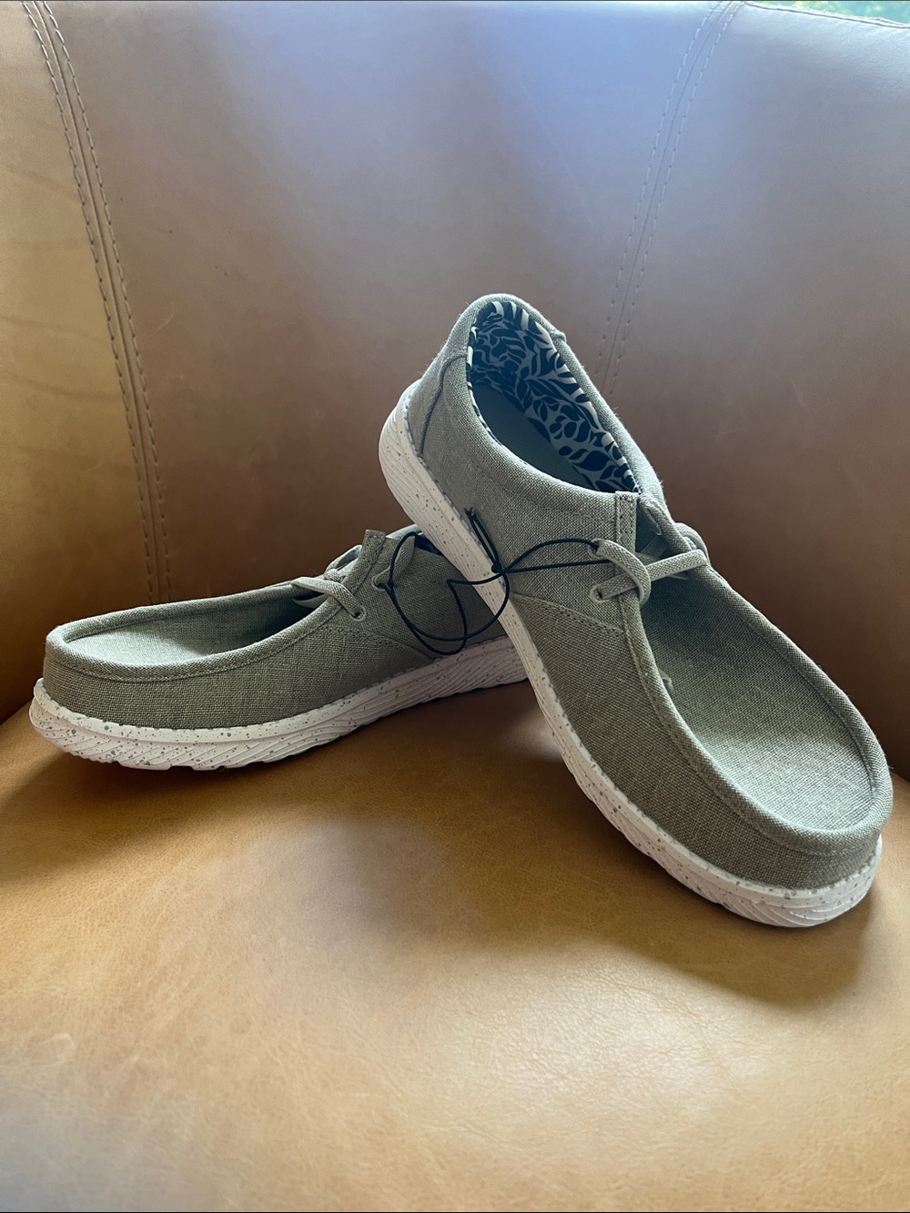 Eddie Bauer Women's Light Gray Canvas Slip-On Loafers - Picture 2 of 4